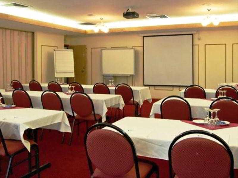 Centrepoint Motor Inn Рокгемптон Удобства фото